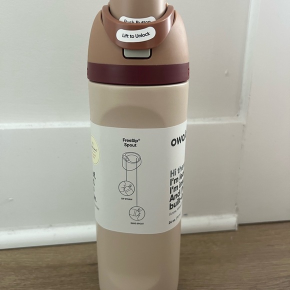 Owala FreeSip 24oz- Limited Edition with Hearth & Hand in color Butterscotch - Picture 3 of 5